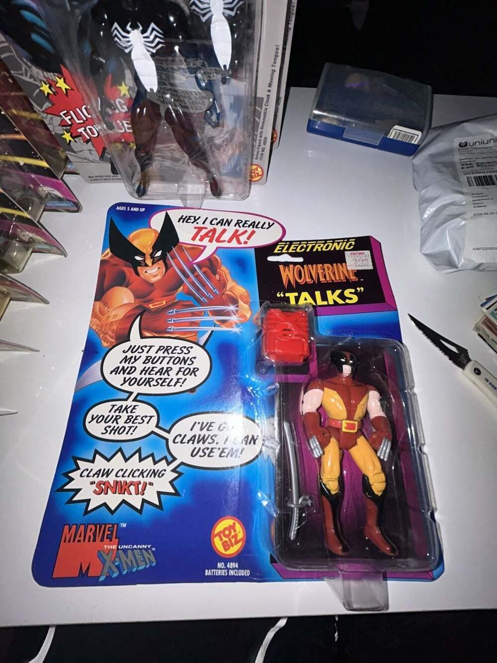 Toy Biz Marvel Electronic Talking Wolverine Action Figure 1991